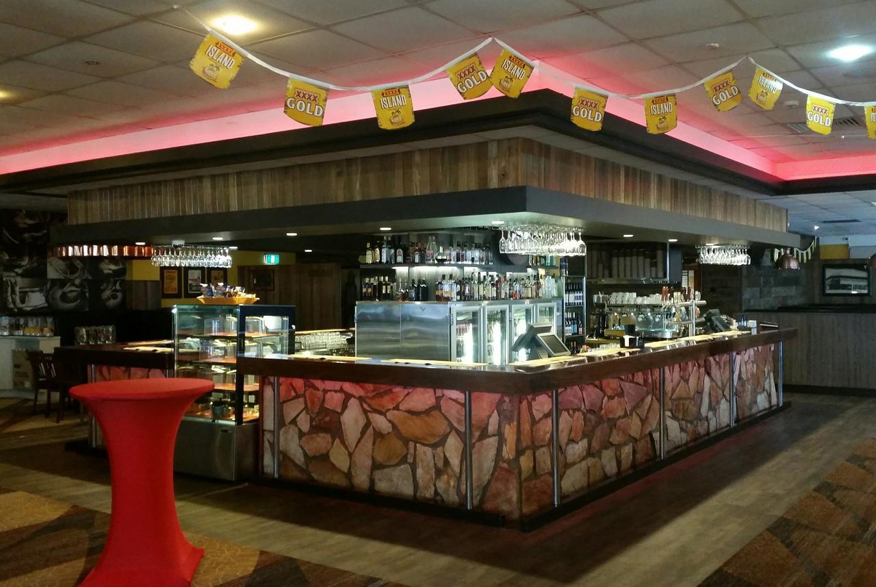 依萨酒店 伊萨山 外观 照片